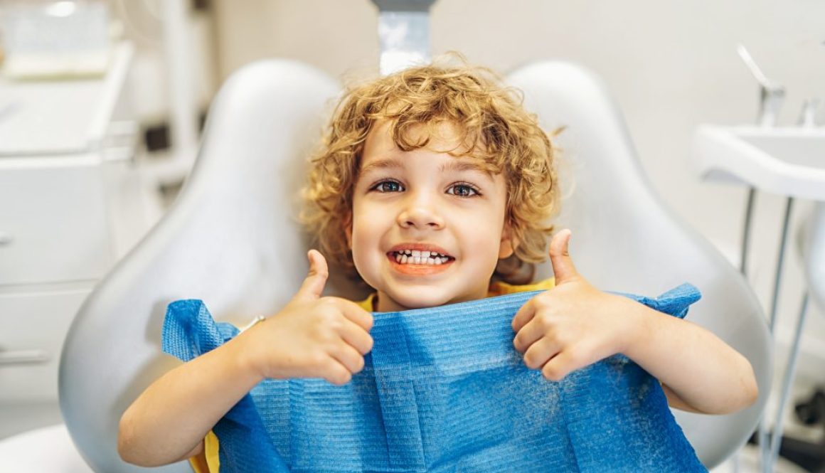 Happy,Cute,Little,Boy,In,Dental,Ofiice,Showing,Thumbs,Up